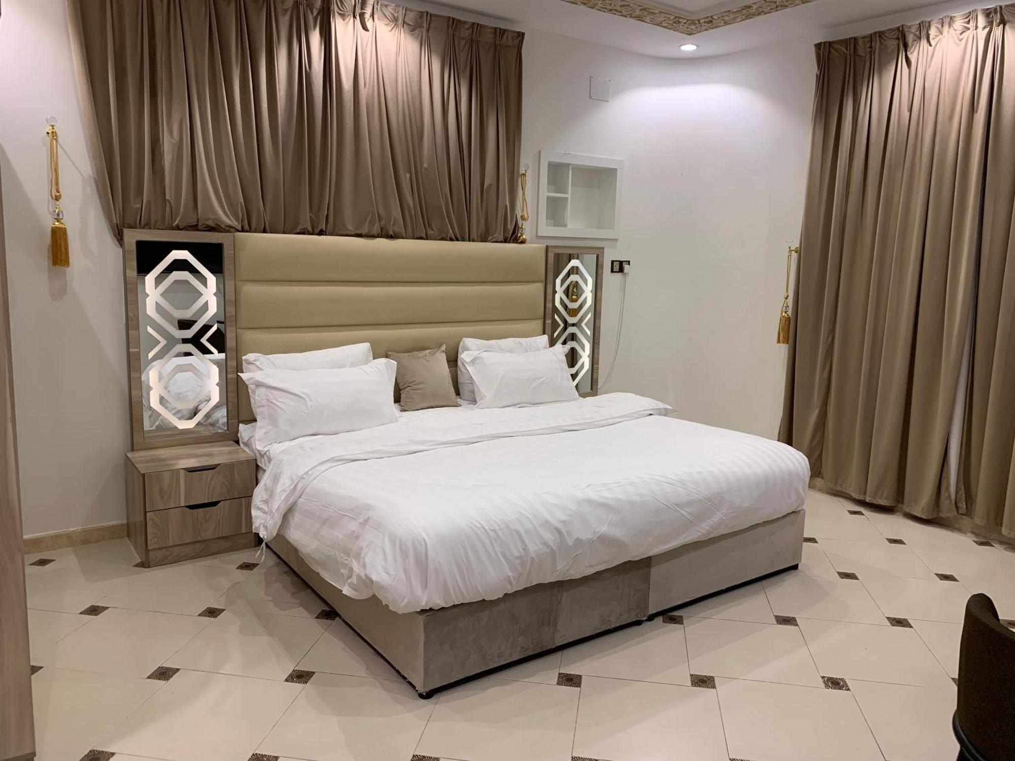 Friday Suites Al-Ula Extérieur photo